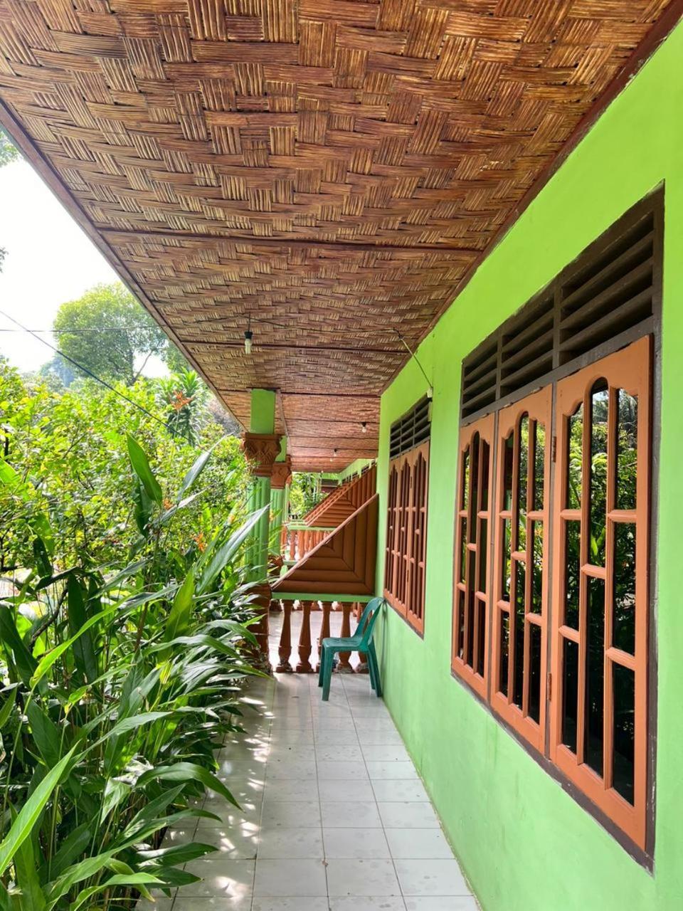 Wisma Batu Mandi Bukit Lawang Extérieur photo